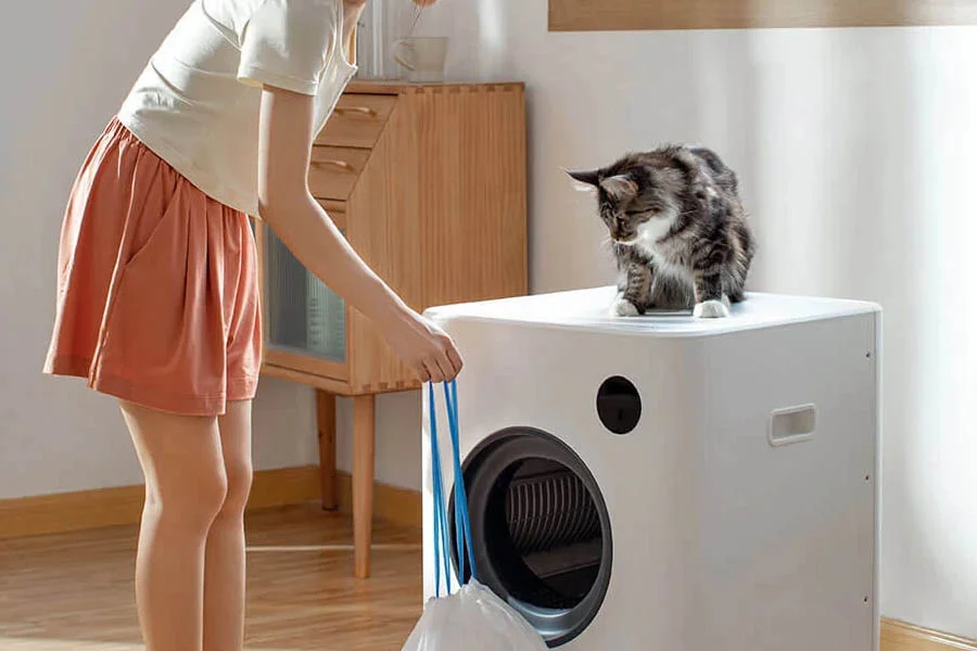 self cleaning cat litter box